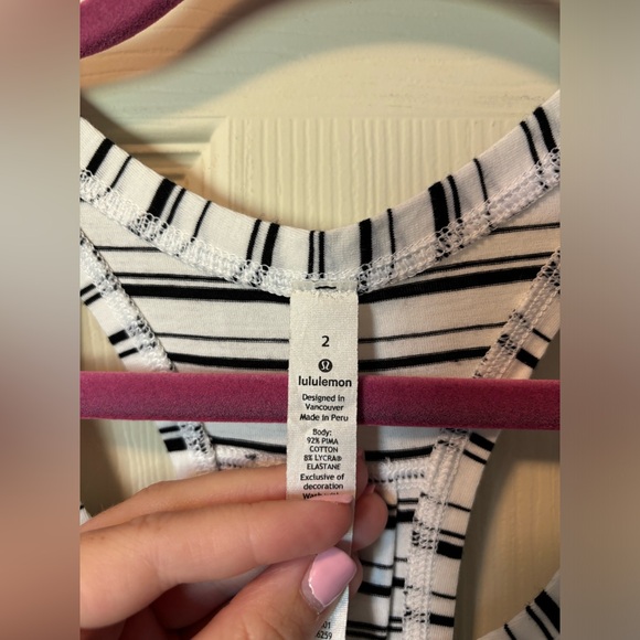 Black & White Lululemon Tank, Size 2 - Picture 2 of 3